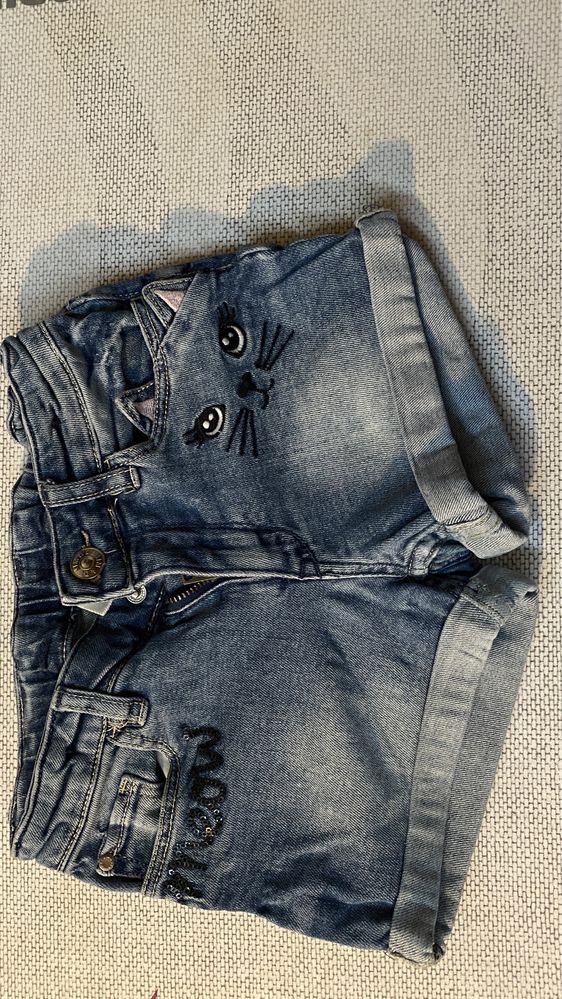 Spodenki krótkie jeansowe, szorty z kotem, rozmiar 128