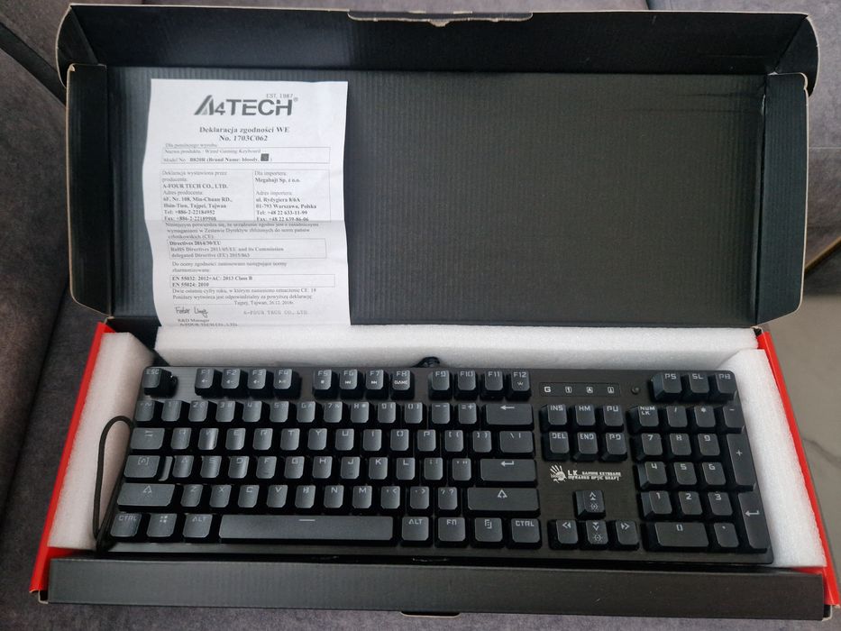 Klawiatura mechaniczna  BLOODY B 820 R  RGB