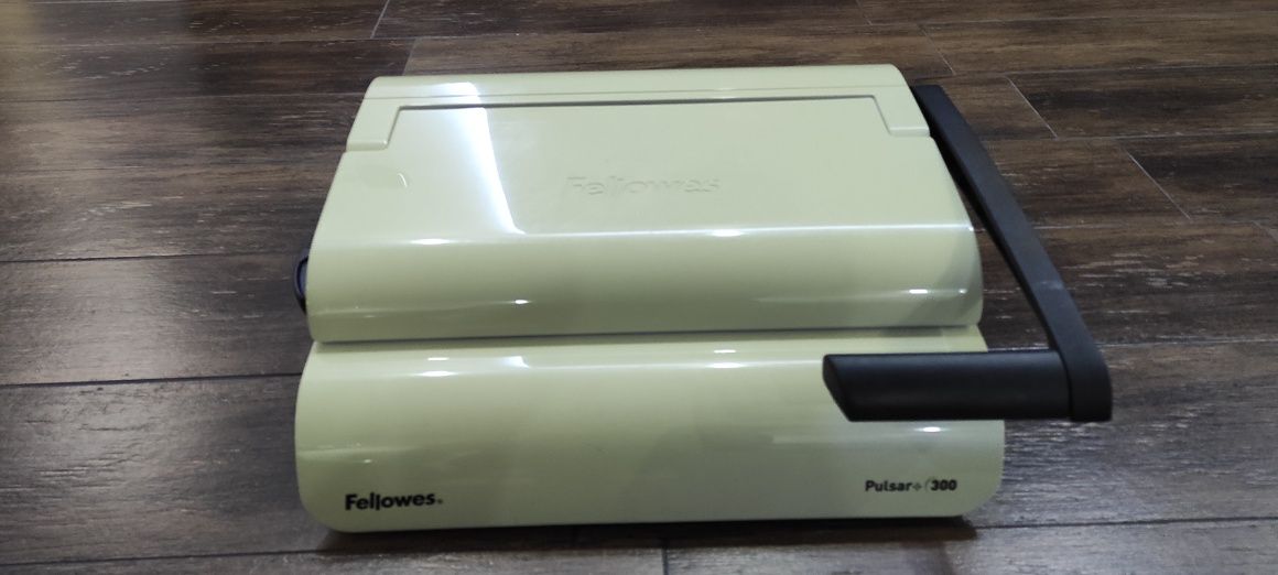 Bindownica Fllowes Pulsar + 300