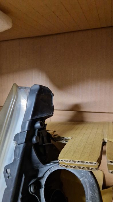 Farol peugeot 308 esquerdo e direito - usados