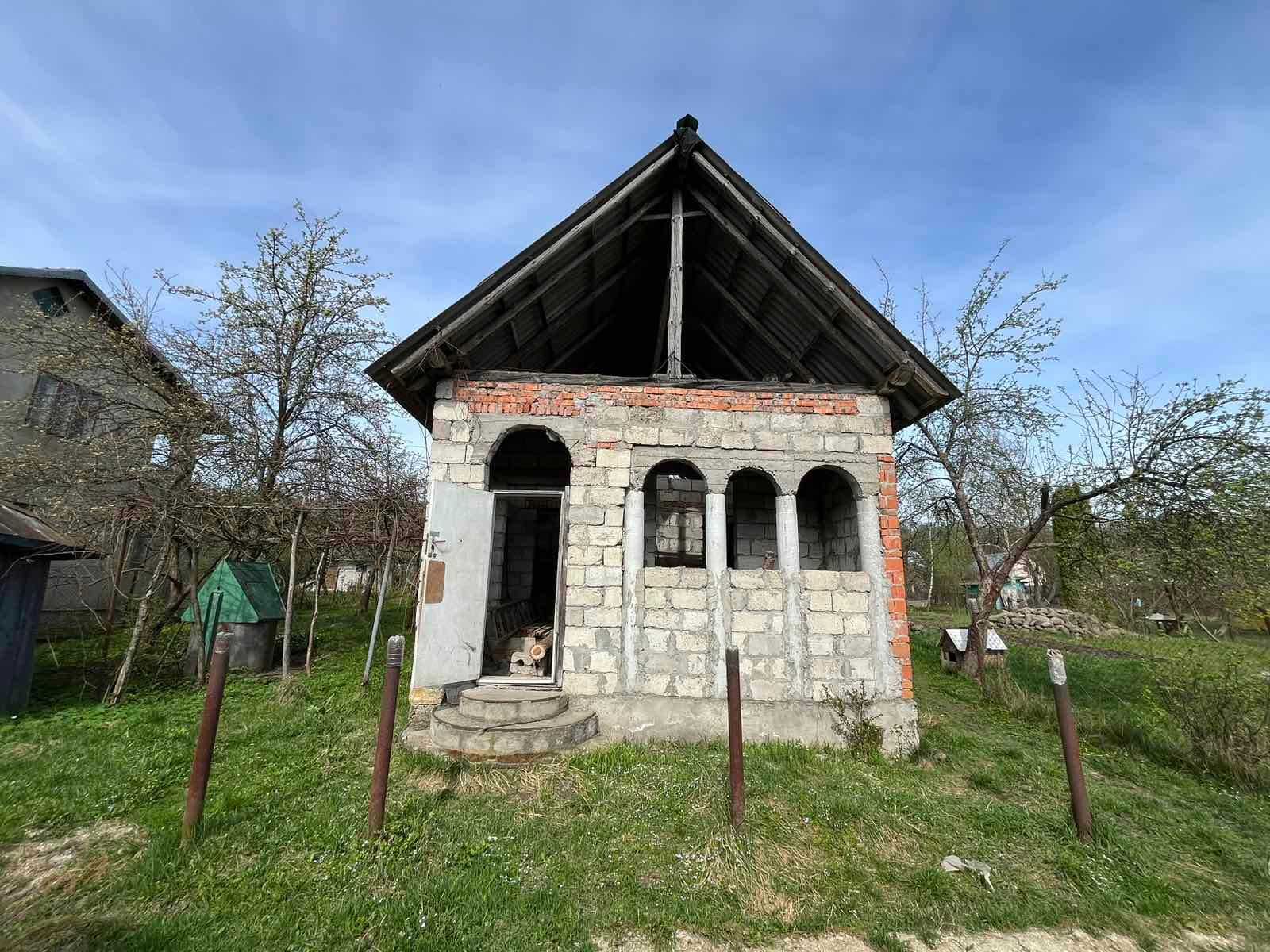 Терміново продається дача біля лісу в Павлівці