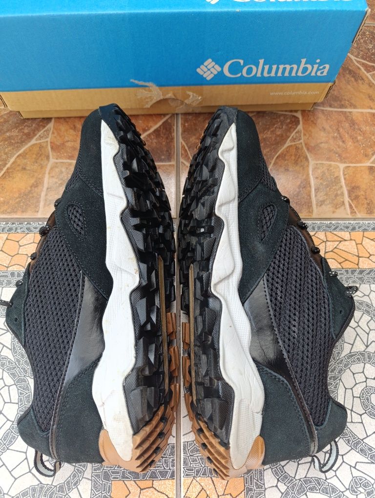 Columbia 45p. Чоловічі трекінгові кросівки.
