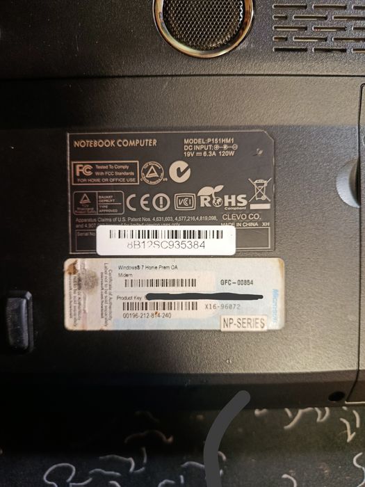 Бюджетний ігровий ноутбук Clevo p151hm1