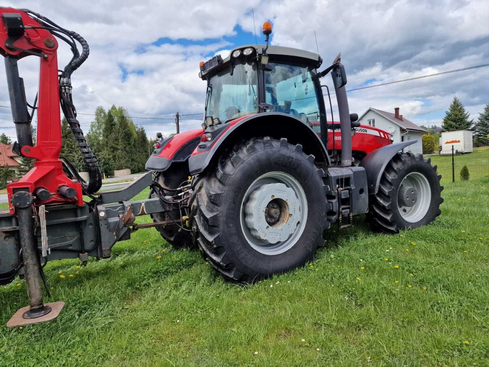 Rębak JENZ HEM 582 z ciągnikiem Massey Ferguson