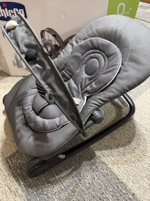 Шезлонг для немовля, крісло гойдалка chicco hoopla