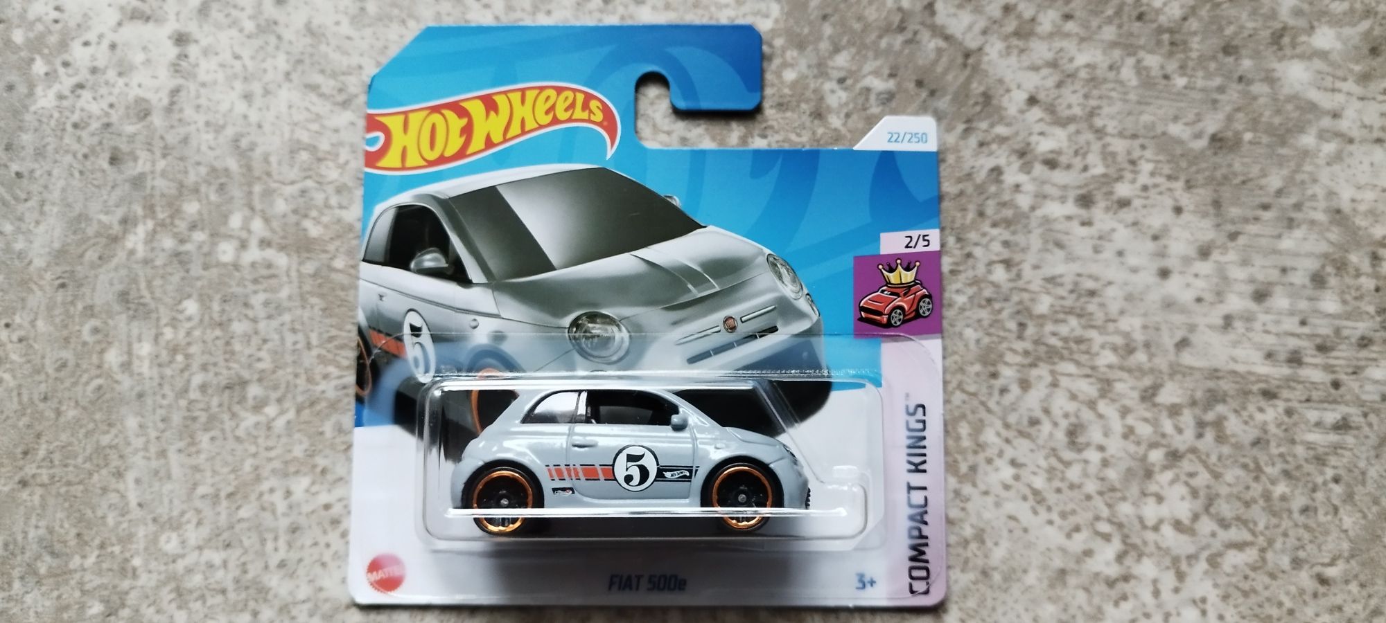 Hot Wheels. Fiat 500e. Nowy