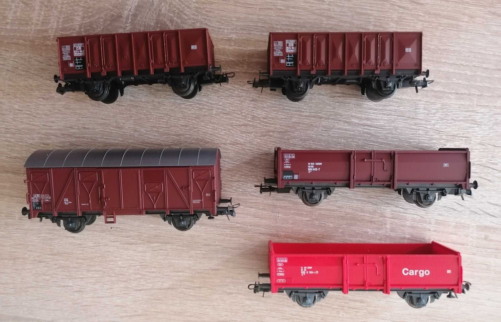 Wagony towarowe ROCO H0 pasują do piko