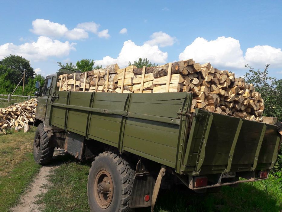 Дрова пород дуб и ясень