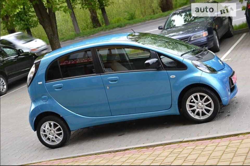 Citroen C-Zero воно ж mitsubishi i-MiEV