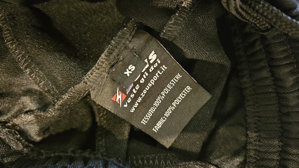 Клубний костюм,новий.