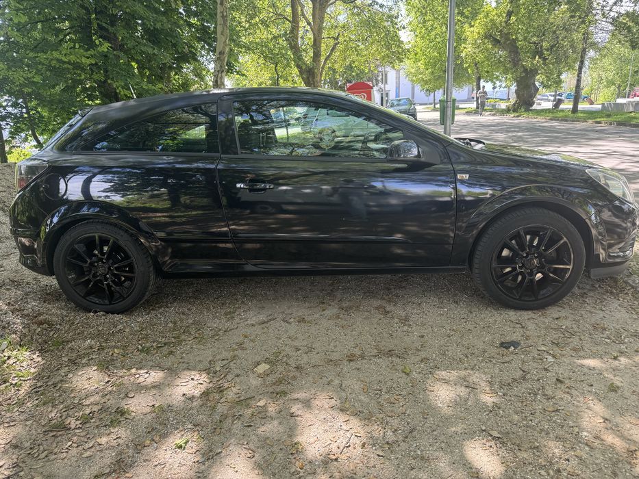 Opel Astra GTC 1.9 150cv comercial 2005