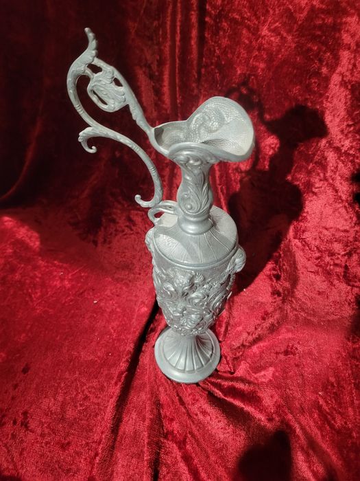 Cynowy kielich zdobiony czara ampułka wazon z cyny