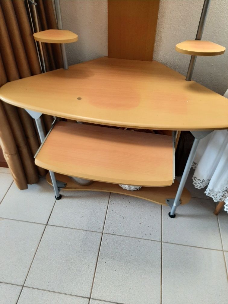 Vendo secretária estante