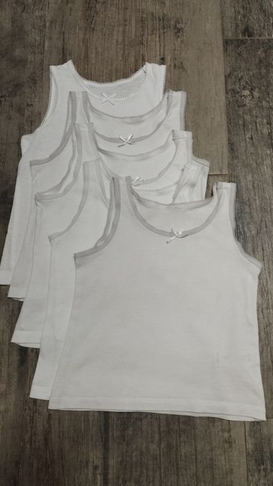 Дитячі маєчки для дівчинки на 3-4рочки