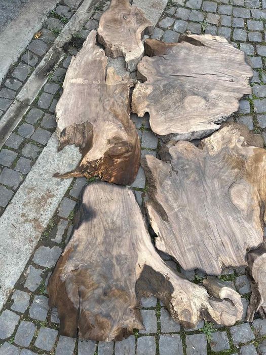 Слеб доски з кореня оріха для заливки епоксидною смолою