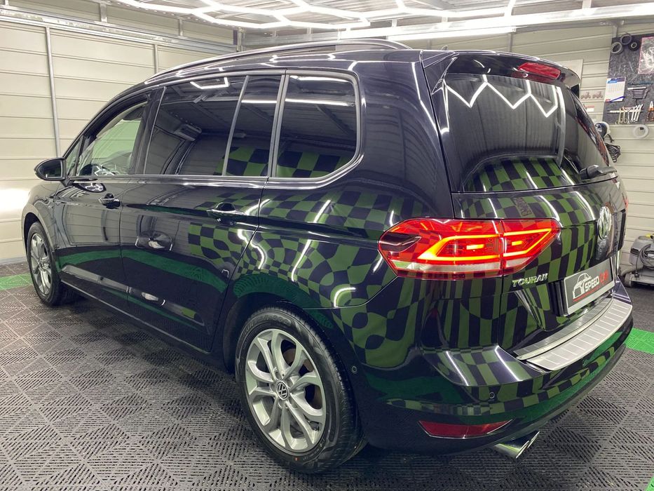 Volkswagen Touran R-LINE 7 OSOBOWY-DSG Łopatki Asystent P. Ful Led 17'' Serwis 2025 !