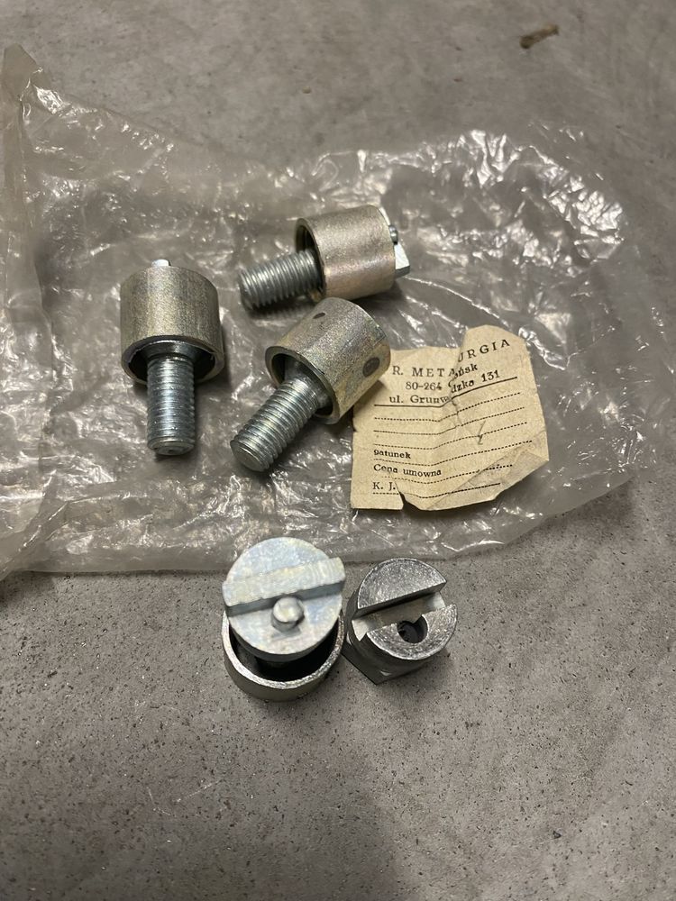 Fiat FSM 126p ST śruby bezpieczne, zabezpieczające koła