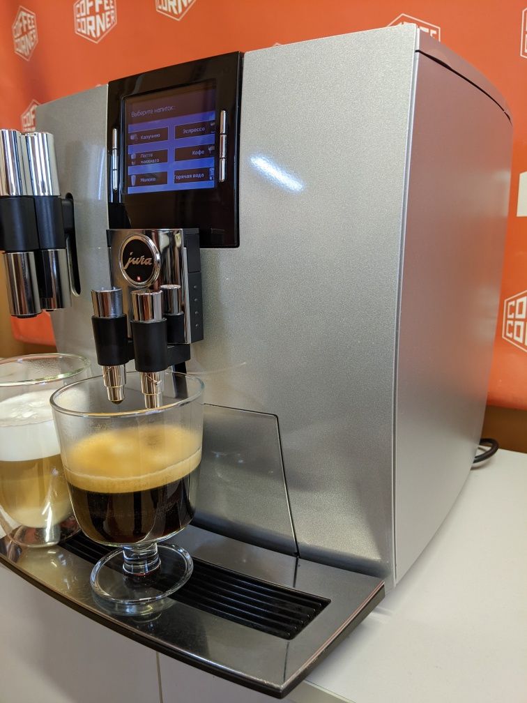 Jura J90 Швейцарський кавовий апарат, кавоварка, кофемашина, кофеварка