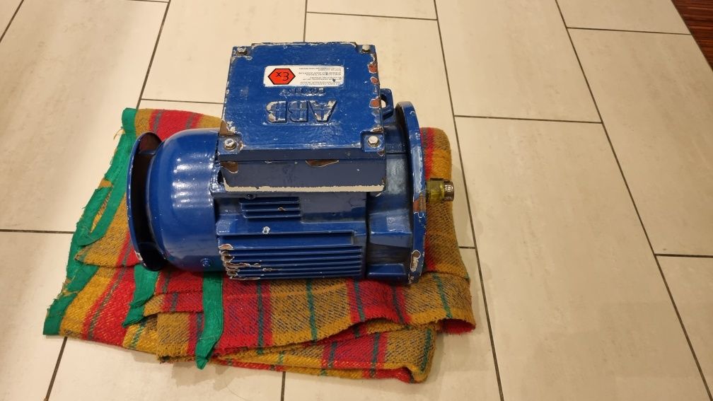 Silnik elektryczny trójfazowy 3kW kołnierzowy