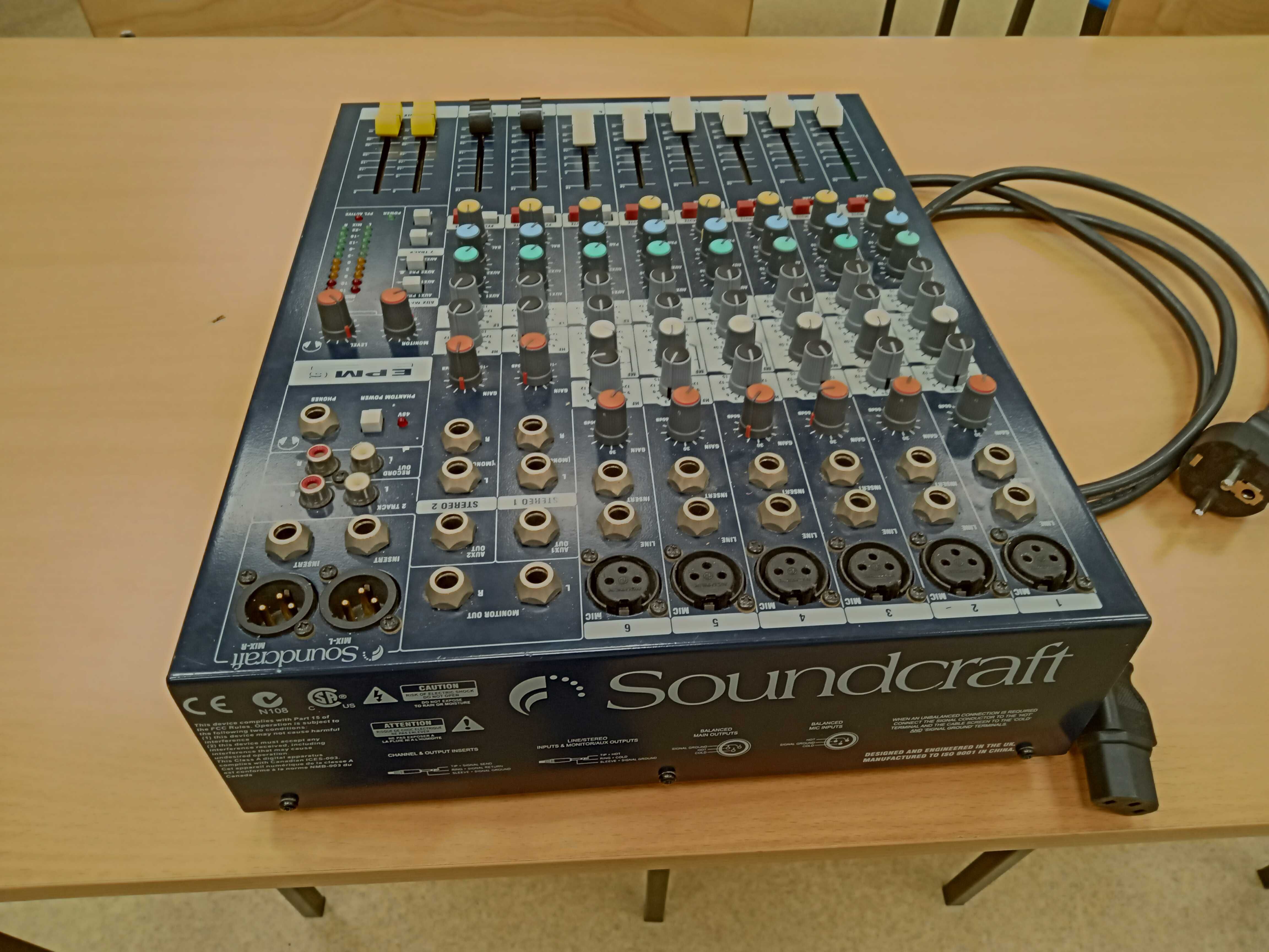 Soundcraft EPM6-mikser analogowy