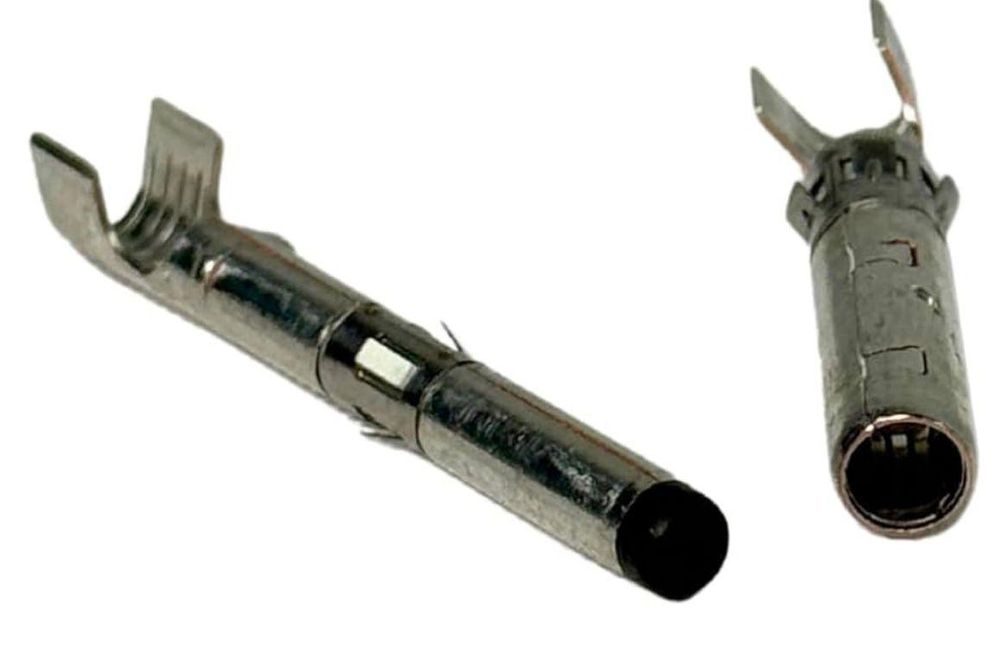 Кабель 6mm мідний, +- штекер для кабеля