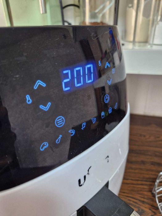 Air Fryer Ufesa bom Estado