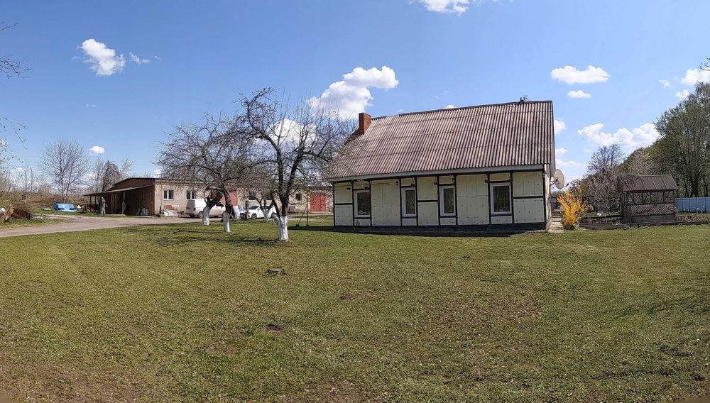 Територія зі промисловими (складськими приміщеннями) від власника