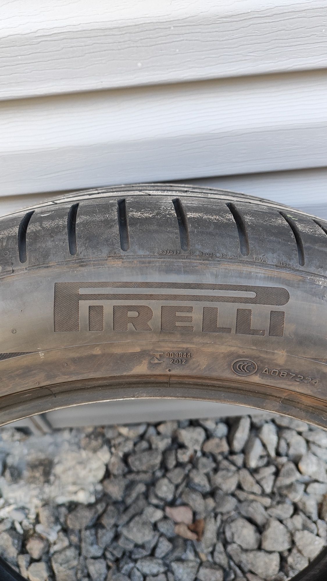 Шини Pirelli літні 285/45 R21 285*45*21