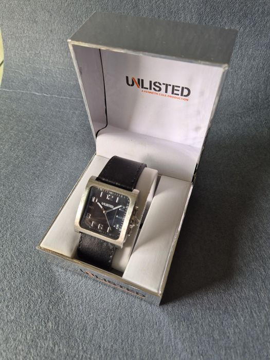 Relógio Novo em Aço escovado