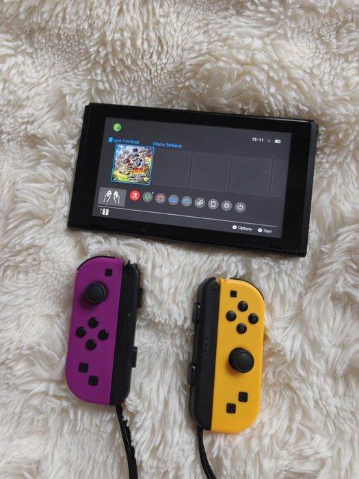Switch 1 V2 + mario Strikers