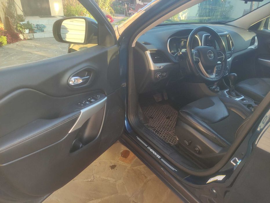 Jeep Cherokee Latitude Plus 2018 4WD