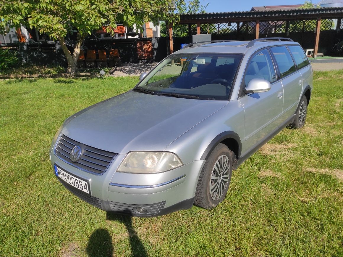 Passat  kombi 2004 1.9 TDI idealny