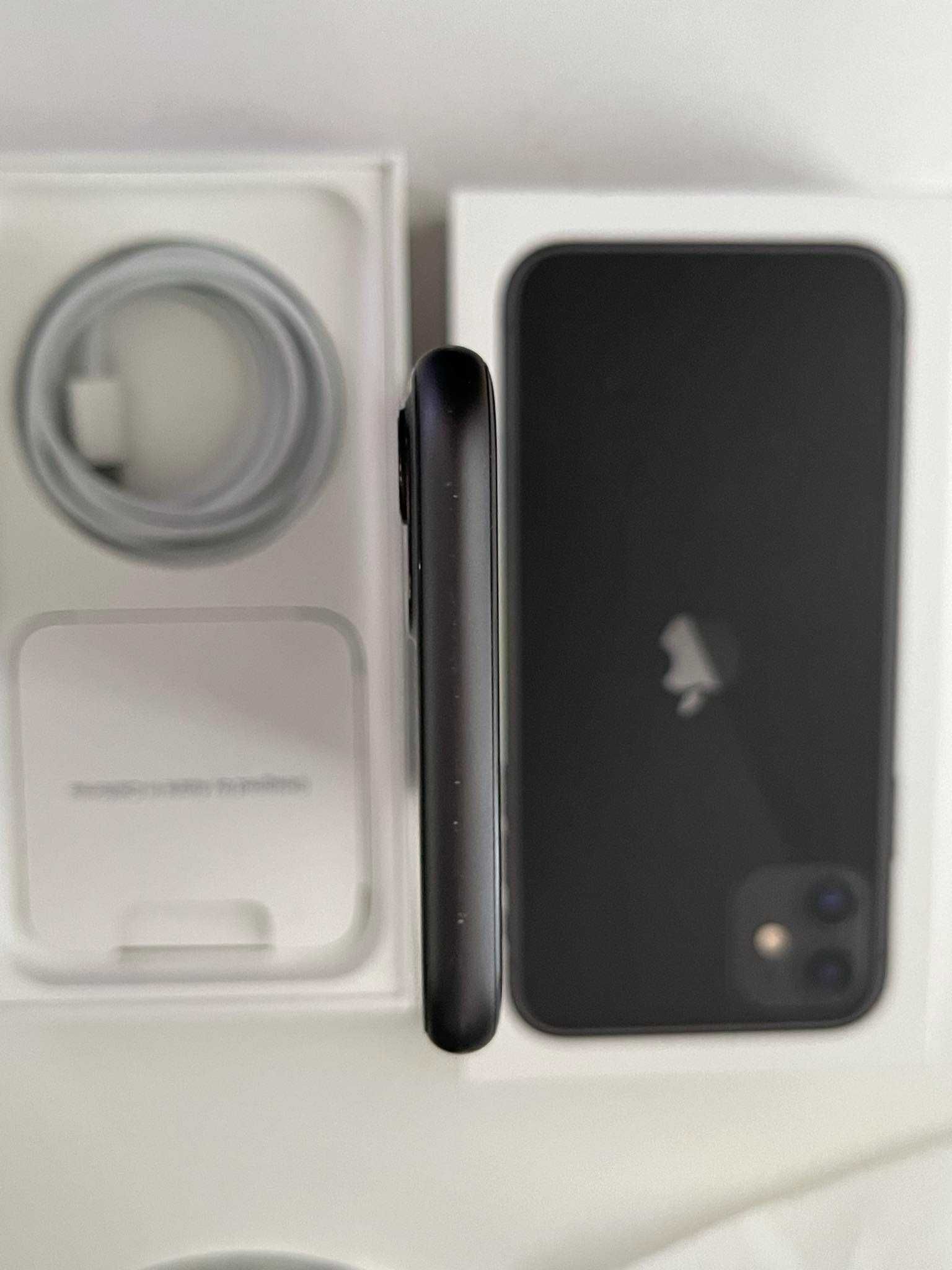 iPhone 11 64GB + 2 etui