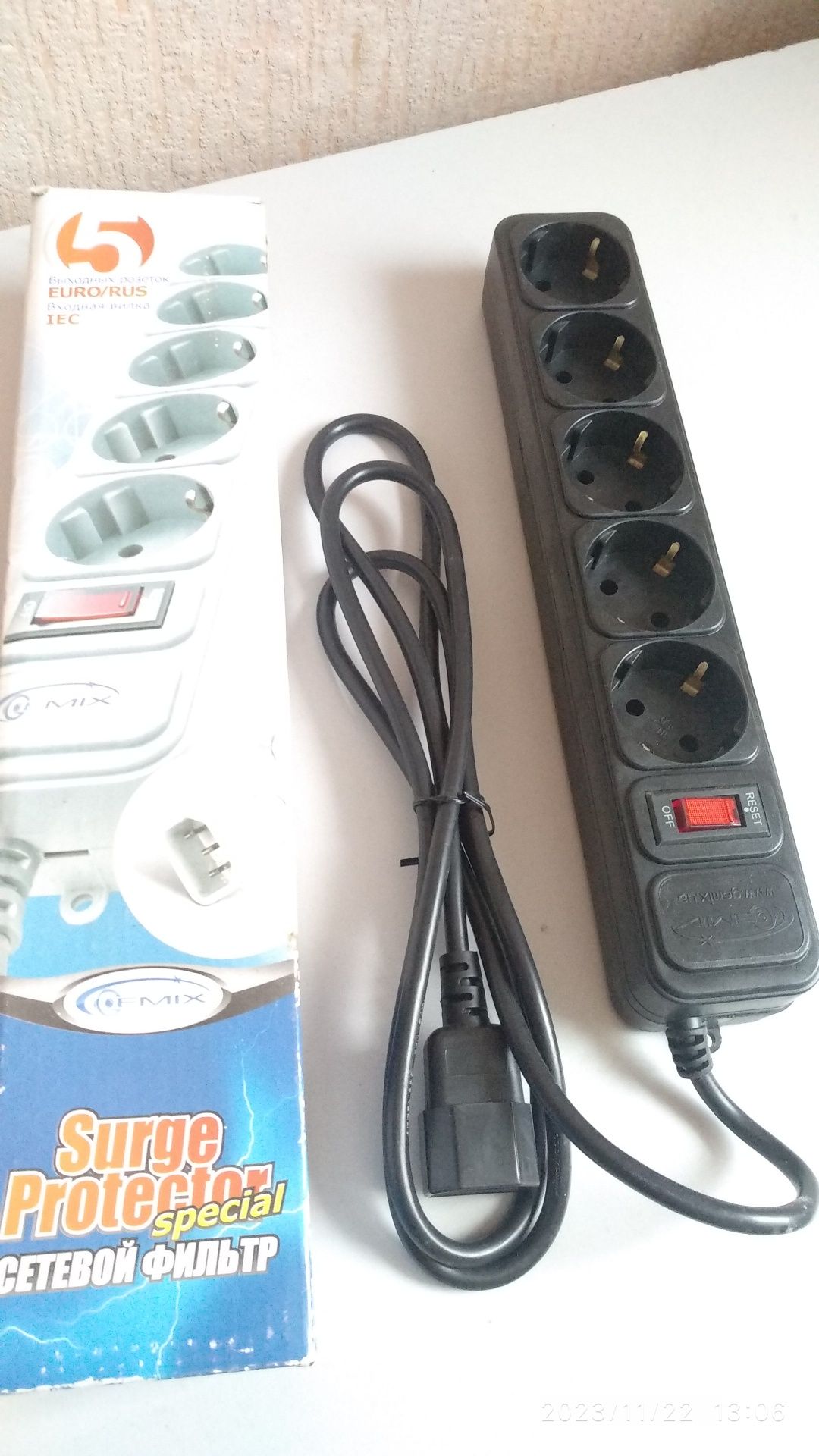 Сеттевой фильтр Surge Protector дл бесперебойника