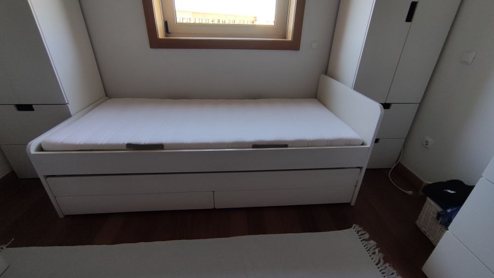 Cama 90*200 com cama extra gavetão+ colchão