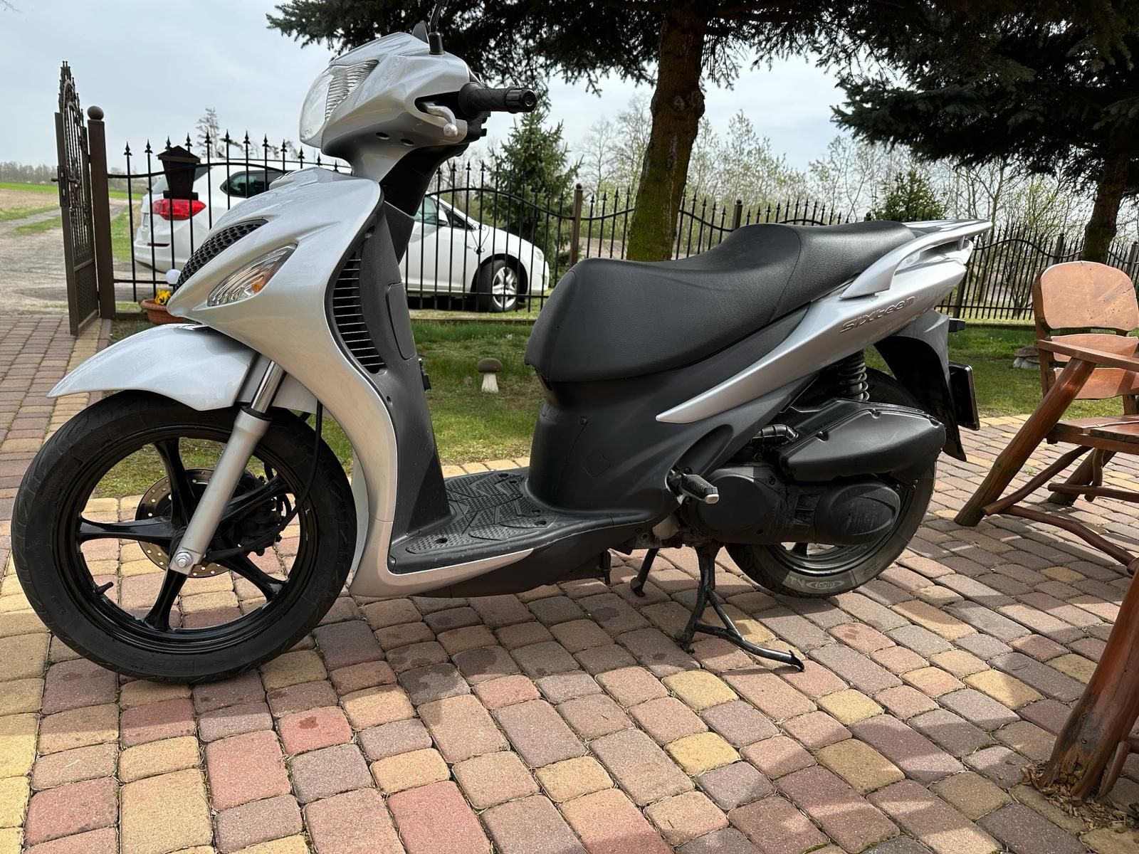 Suzuki ux150 sixteen