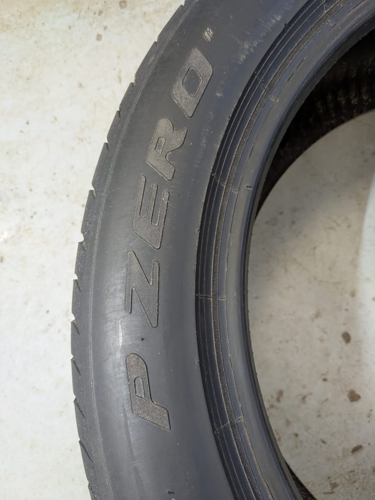235/50R19 Pirelli P Zero komplet opon letnich