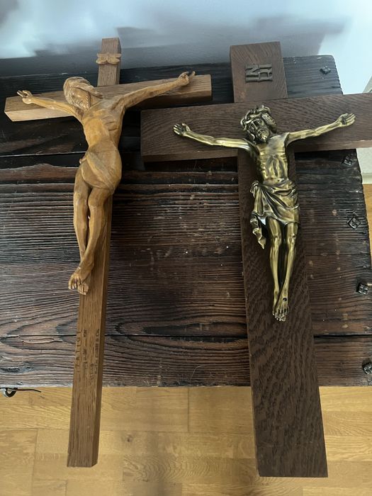 Stary drewniany  krzyż