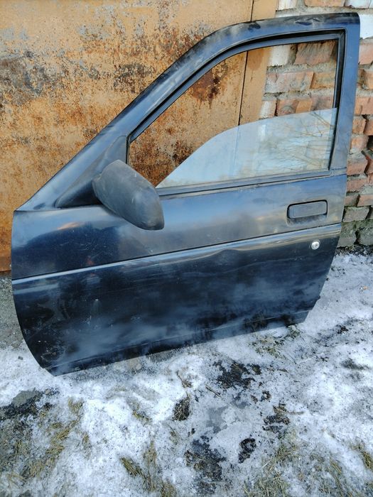 Двері ВАЗ 2110 .