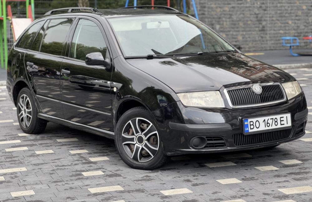 Шкода Фабія / Skoda Fabia 1.4 Газ / Бензин Універсал