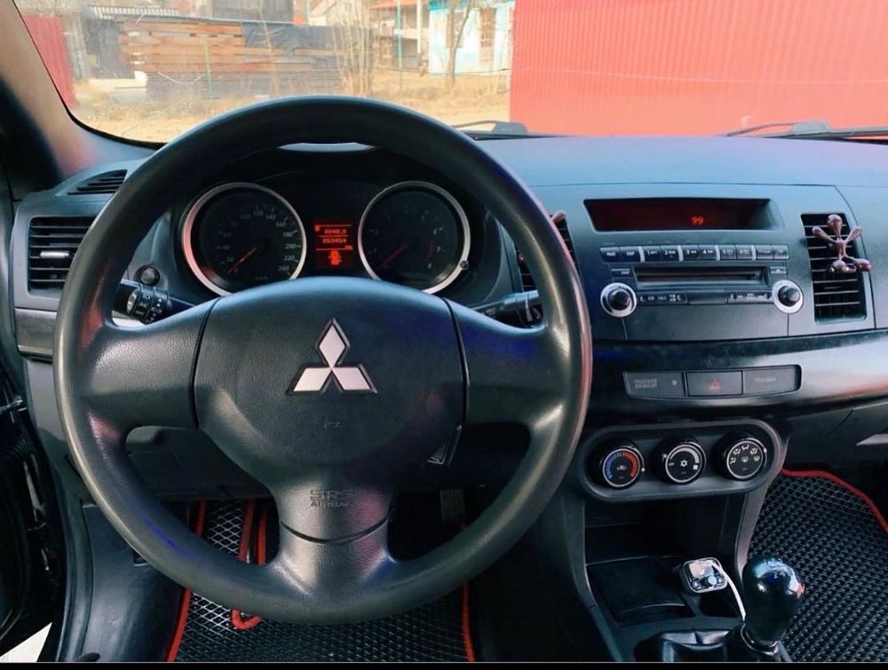 Продається авто Mitsubishi lancer