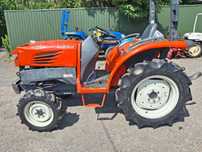 Kubota Kl230  Kubota Kl230  4x4   wspomaganie rewers  uszkodzony