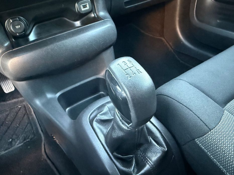 Citroën C4 Cactus 1 właściciel, niski potwierdzony przebieg, ładny niebieski kolor