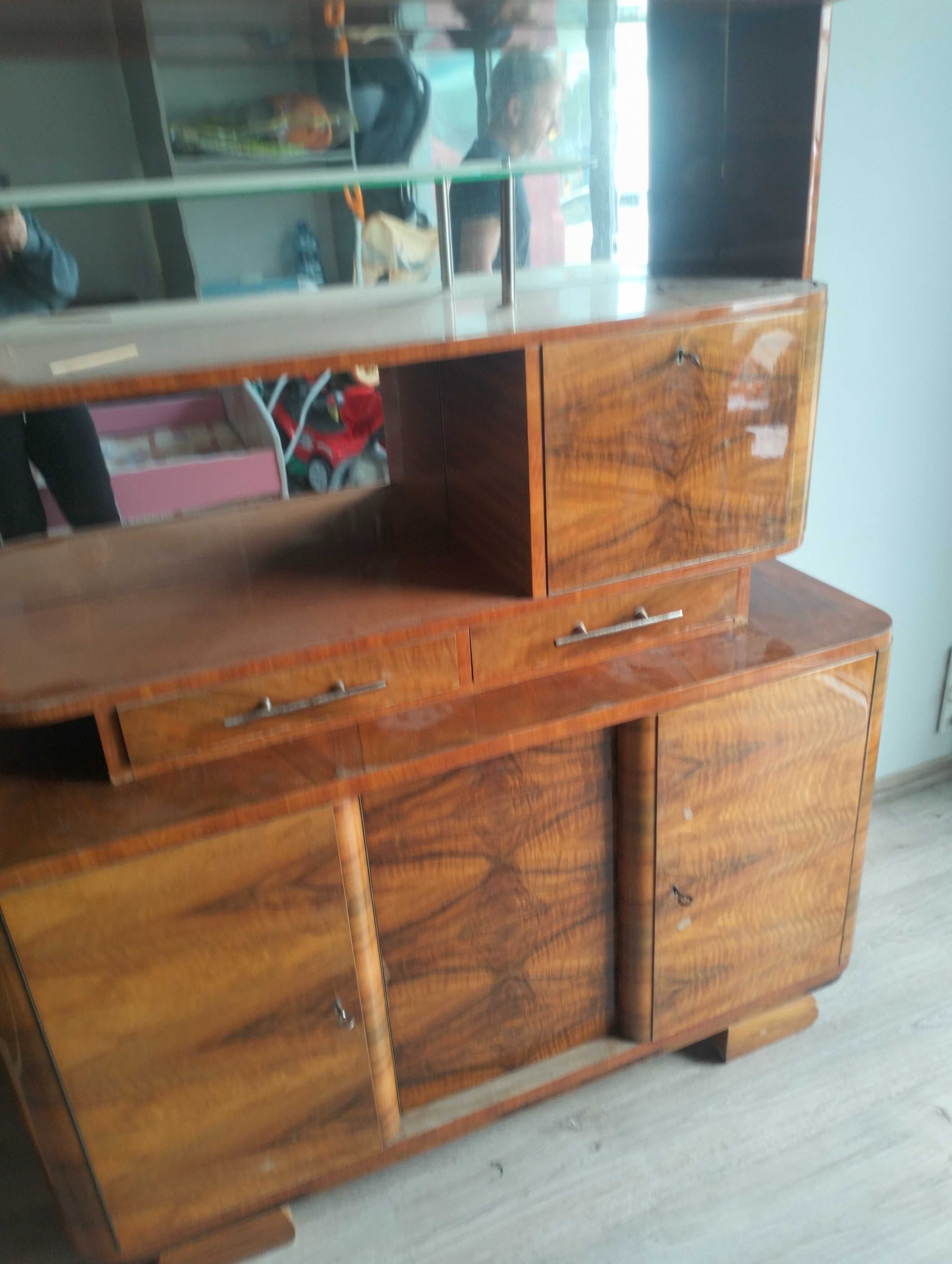 Sprzedam. Witrynę artdeco