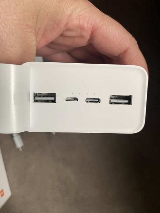 Павербанки  Xiaomi Mi Power Bank .З ємністю 30000 мА·год.