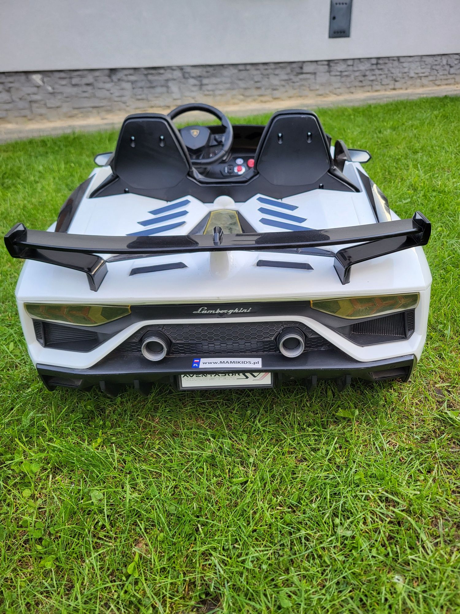 Autko pojazd na akumulator dla dzieci Lamborghini SVJ driftujacy