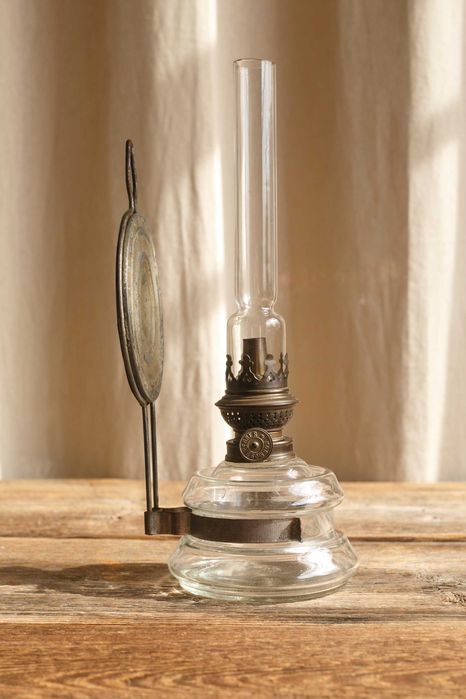 lampa naftowa Kosmos Brenner o minimalistycznym designie