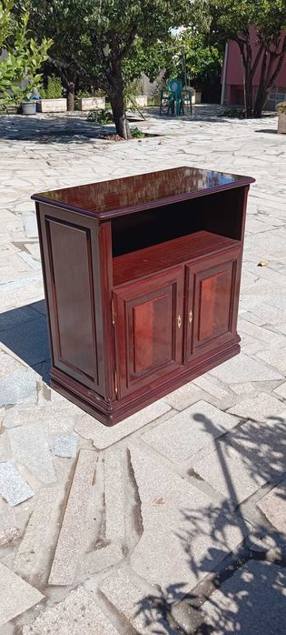 Móvel em bom estado