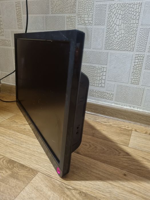 Монитор TOSHIBA б/у