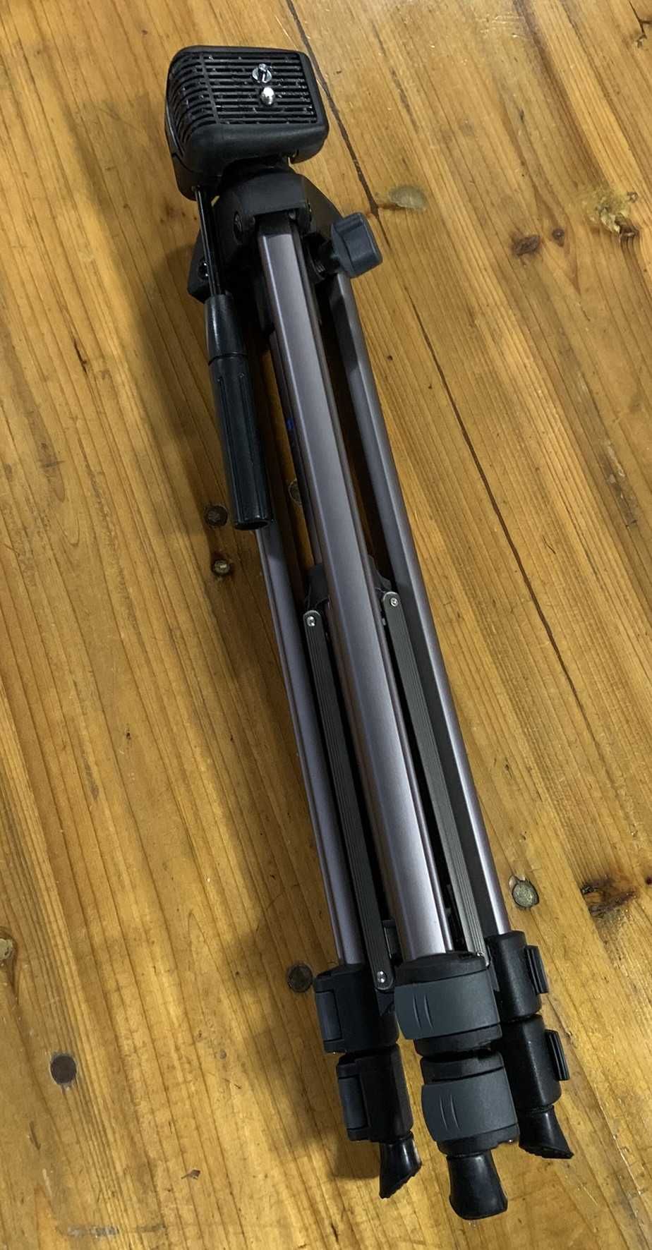 Tripé Vanguard VT-133 – Bom estado